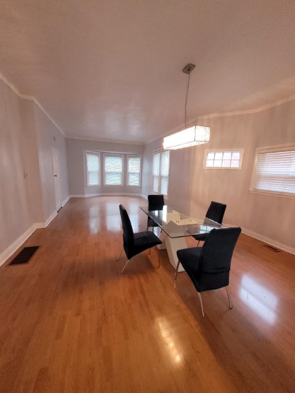 Foto del edificio - 326 N Mason Ave