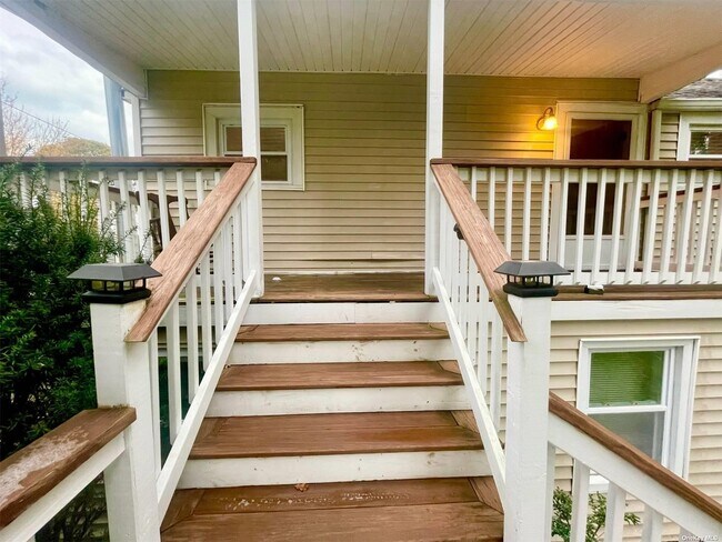 Building Photo - 28 Bellrose Rd