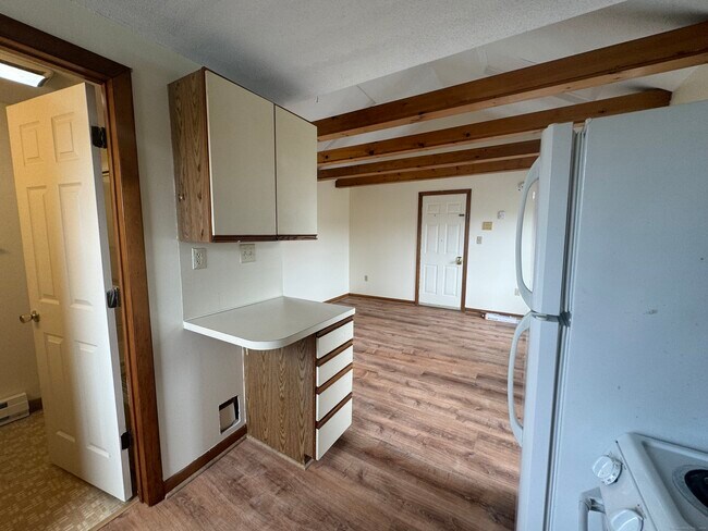 Building Photo - 49 Ledyard Ave