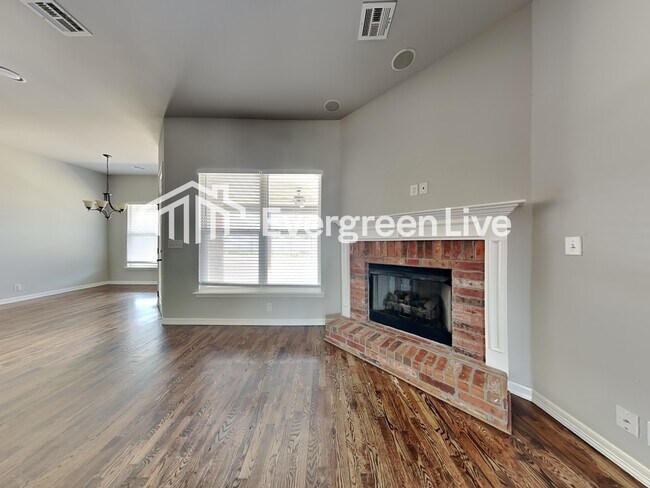 Foto del edificio - 2114 E 132nd St S