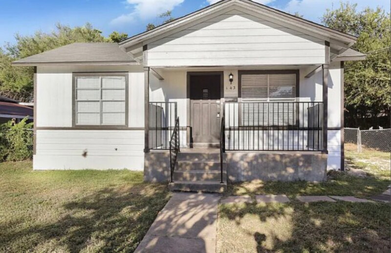 Foto principal - 143 Loma Park Dr