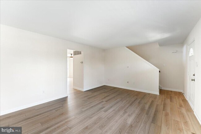 Foto del edificio - 317 N Olive St