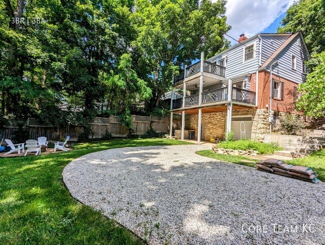 Foto del edificio - Charming house in Coleman Highlands