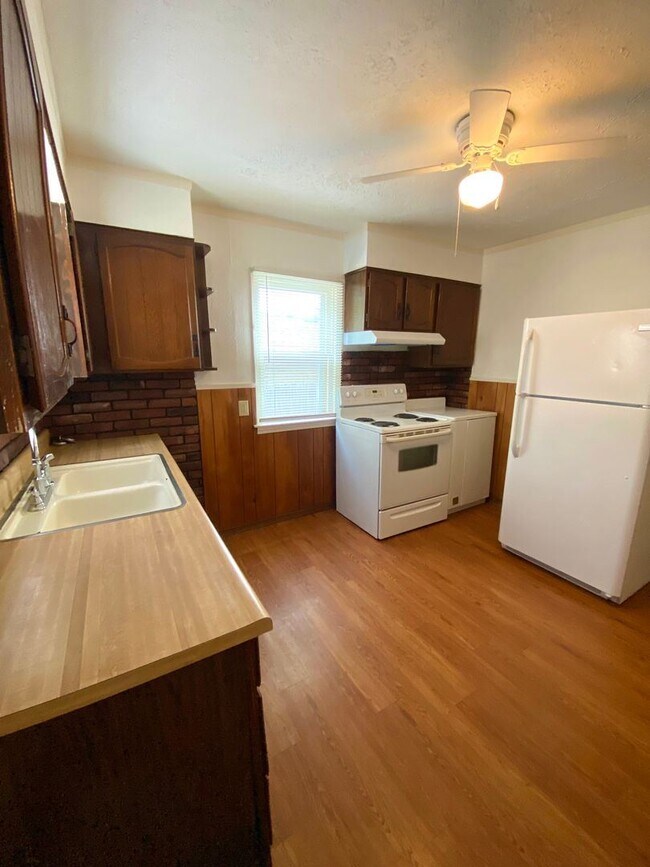 Foto del edificio - 2 br, 1 bath House - 2025 S 19th St