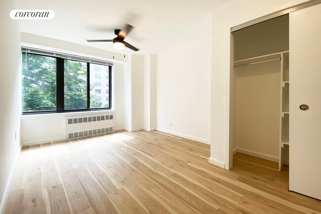 Building Photo - 372 Central Prk W