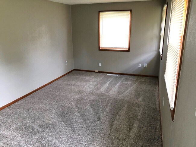 Foto del edificio - 2 Bed Ranch-Style House