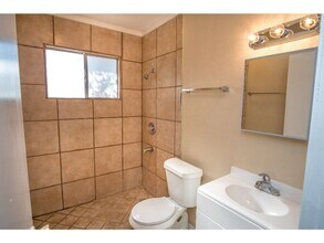 Building Photo - 6916 Shady Grove Dr