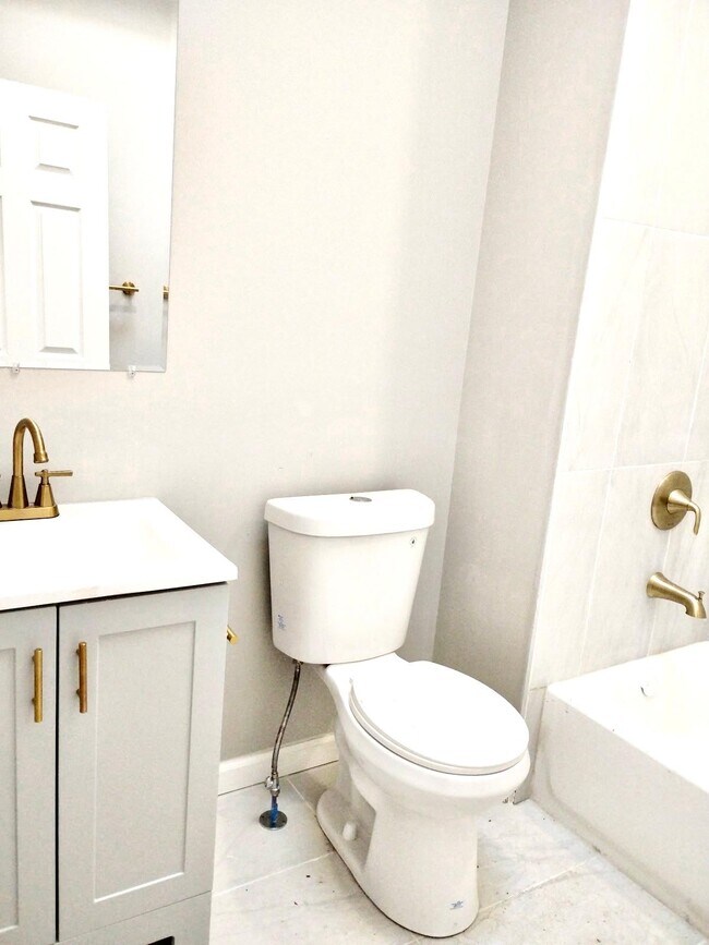 Foto del edificio - 1420 S 28th St