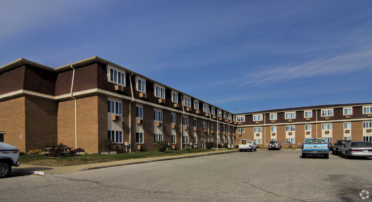 Foto del edificio - Governor Boon Square Apartments