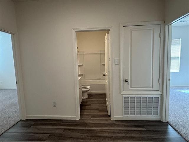 Foto del edificio - 8216 Pitchfork Dr