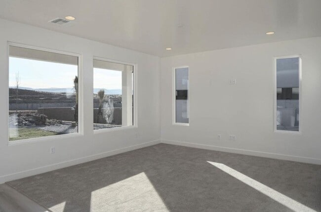 Building Photo - 2952 E Lavatera Dr