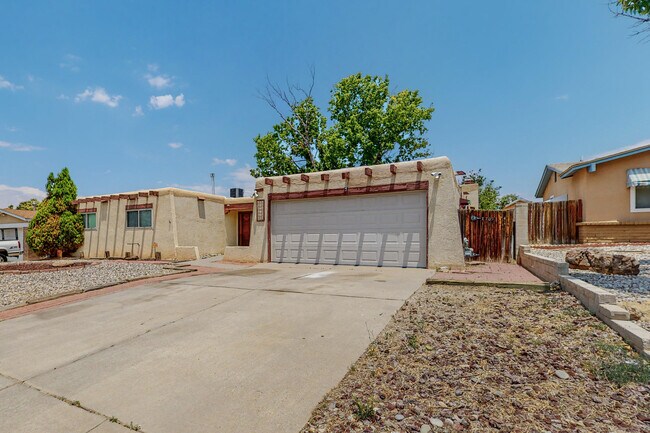 Foto del edificio - 7309 Coulson Dr NE