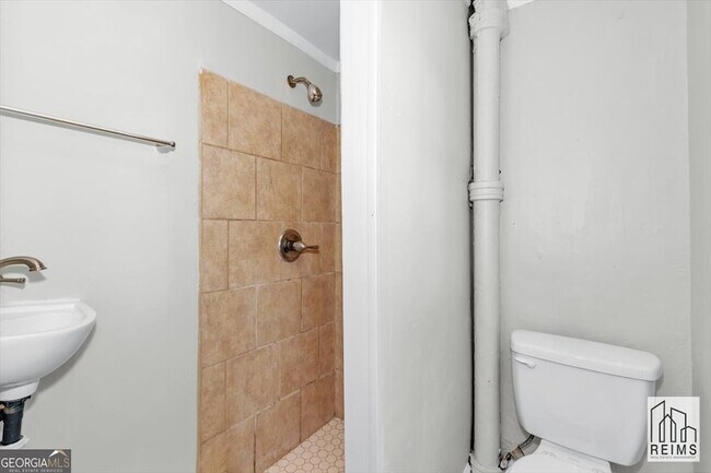 Foto del edificio - 1926 Howard Ave