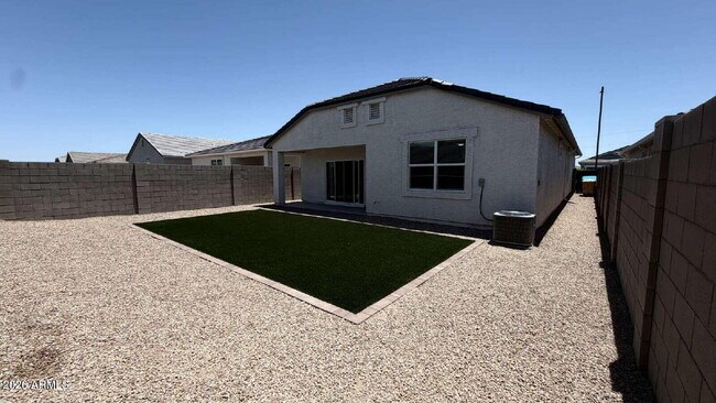 Building Photo - 24240 W Verlea Dr
