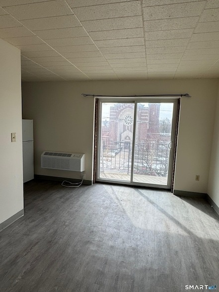 Building Photo - 1575 Boston Ave