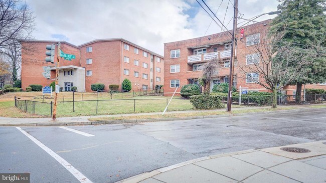 Building Photo - 3794 Martin Luther King Jr Ave SE
