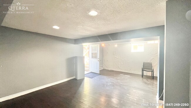 Building Photo - 3207 Maderna Rd