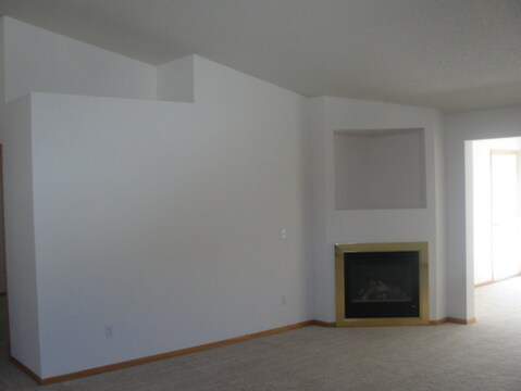 Building Photo - 11320 London Ct NE