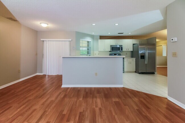 Building Photo - 4210 NW 53rd Ct