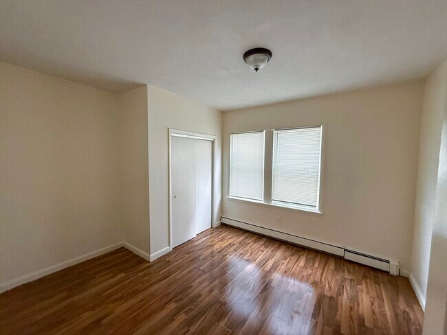 Foto del edificio - 36 Wildwood St