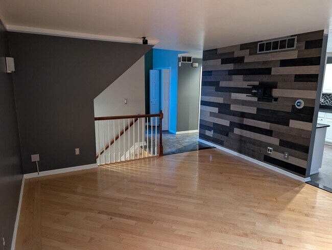 Foto del edificio - 24540 Pinehurst Ave