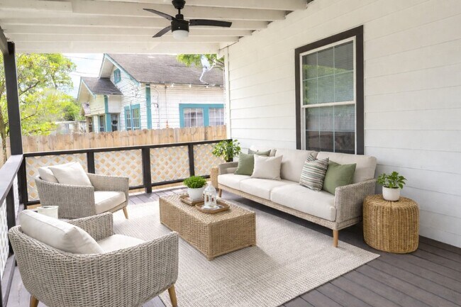 Building Photo - 5108 Clay St