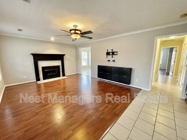 Building Photo - 490 Greywalls Ct