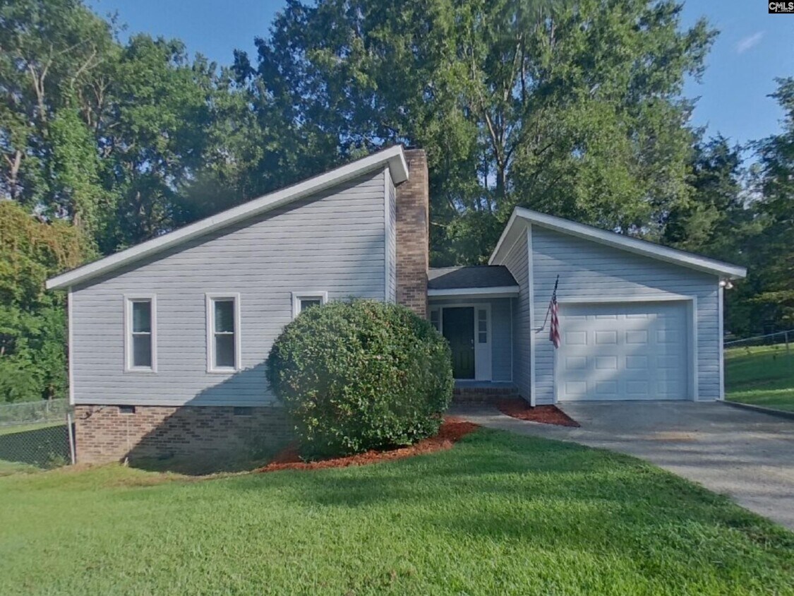 Foto principal - 530 N Royal Tower Dr