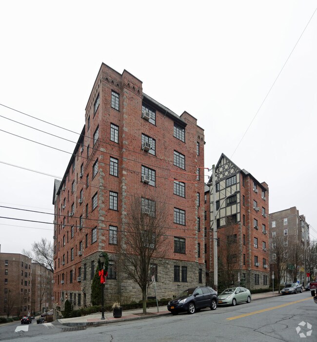 Foto principal - White Hall Apartments