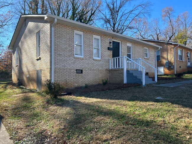 Foto del edificio - 1656 NE 22nd St