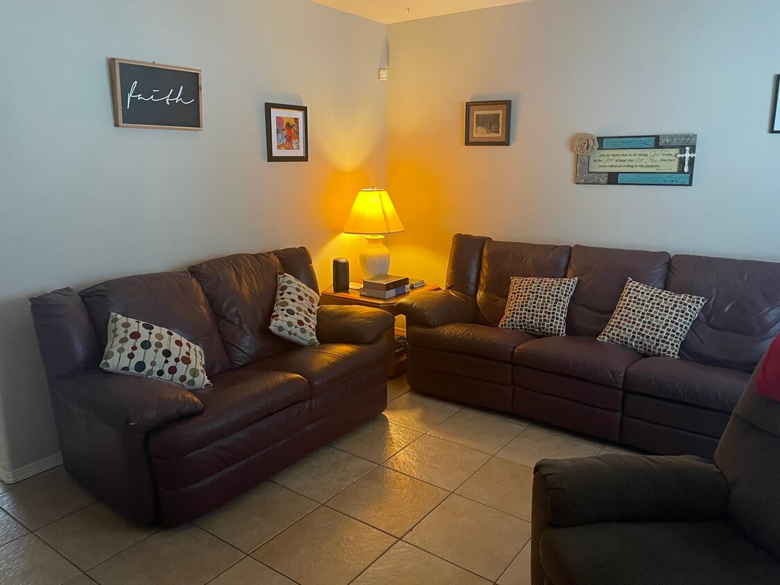 Living Room - 2607 Ringold Cir