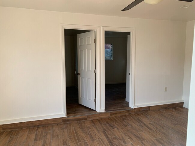 Foto del edificio - 519 W 219th St