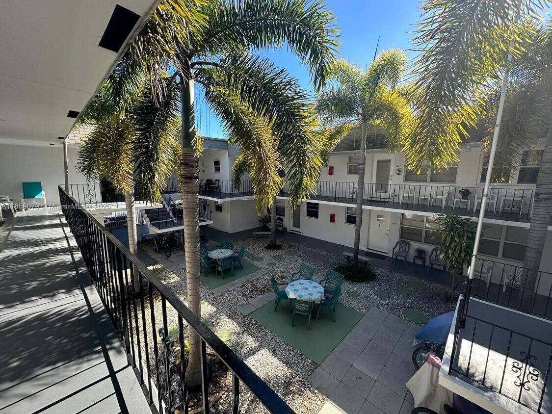 Foto principal - 1300 N 17th Ave
