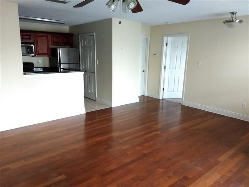 Building Photo - 1106 Santa Fe Pky