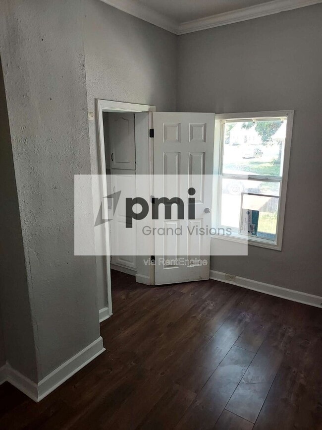 Building Photo - 140 N 17th St