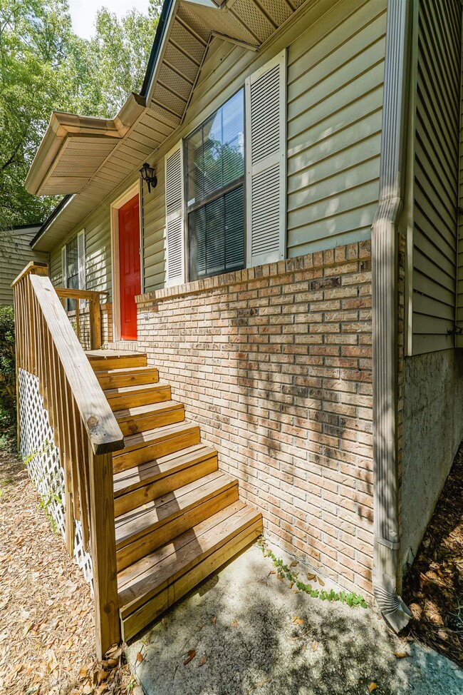Building Photo - 2380 Hartsfield Way