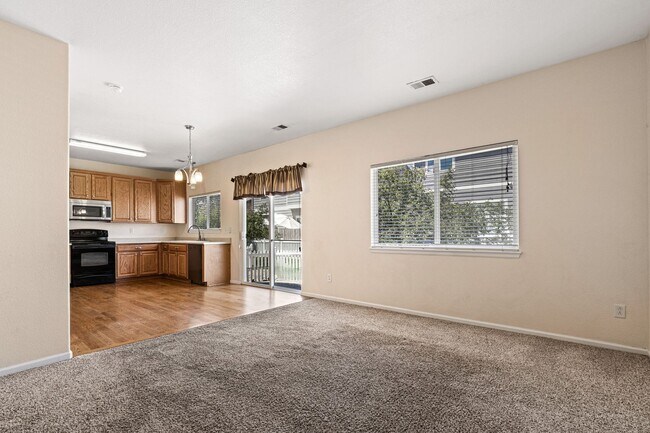 Building Photo - Spacious Home With Two Car Garage and Cent...