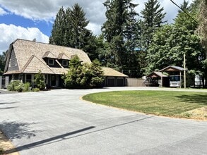 Building Photo - 13369 Park Ln