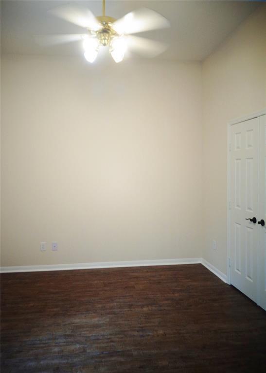 Building Photo - 50 W Knightsbridge Dr