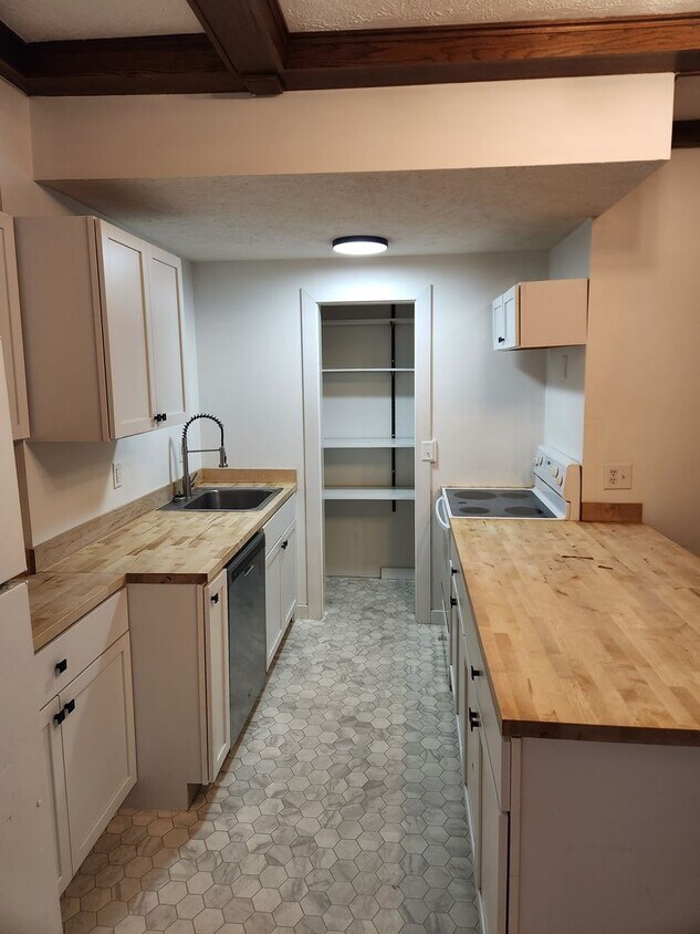 Foto principal - 524 N 50th St