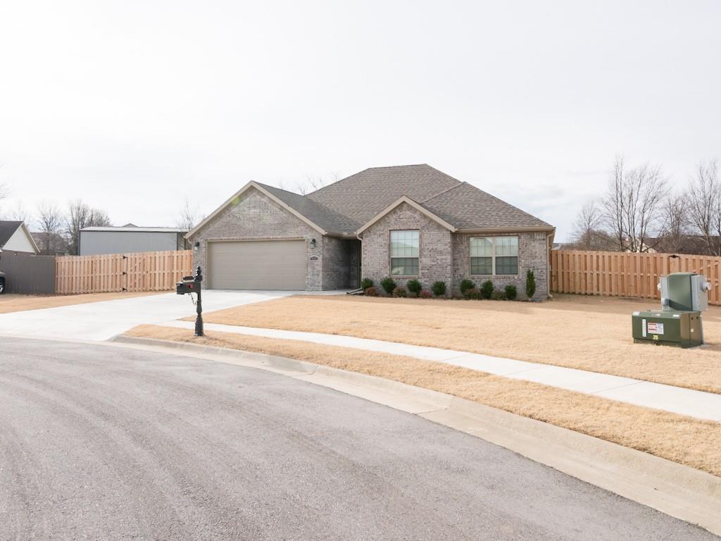 Primary Photo - 5595 Sapphire Dr
