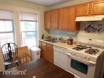 Building Photo - 5 Radnor Rd