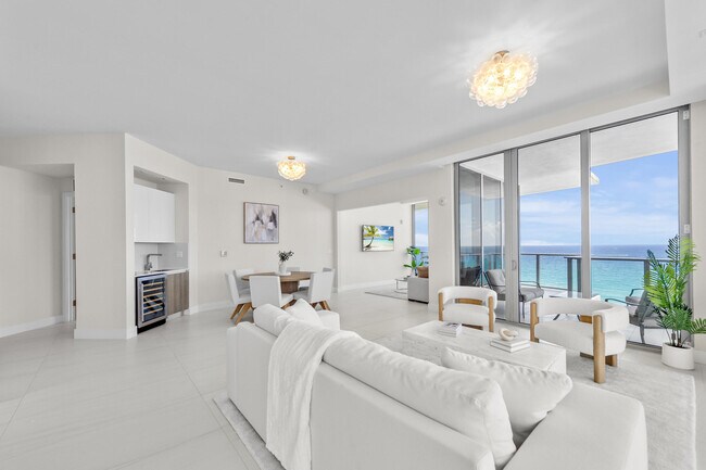 Foto del edificio - 3100 N Ocean Dr