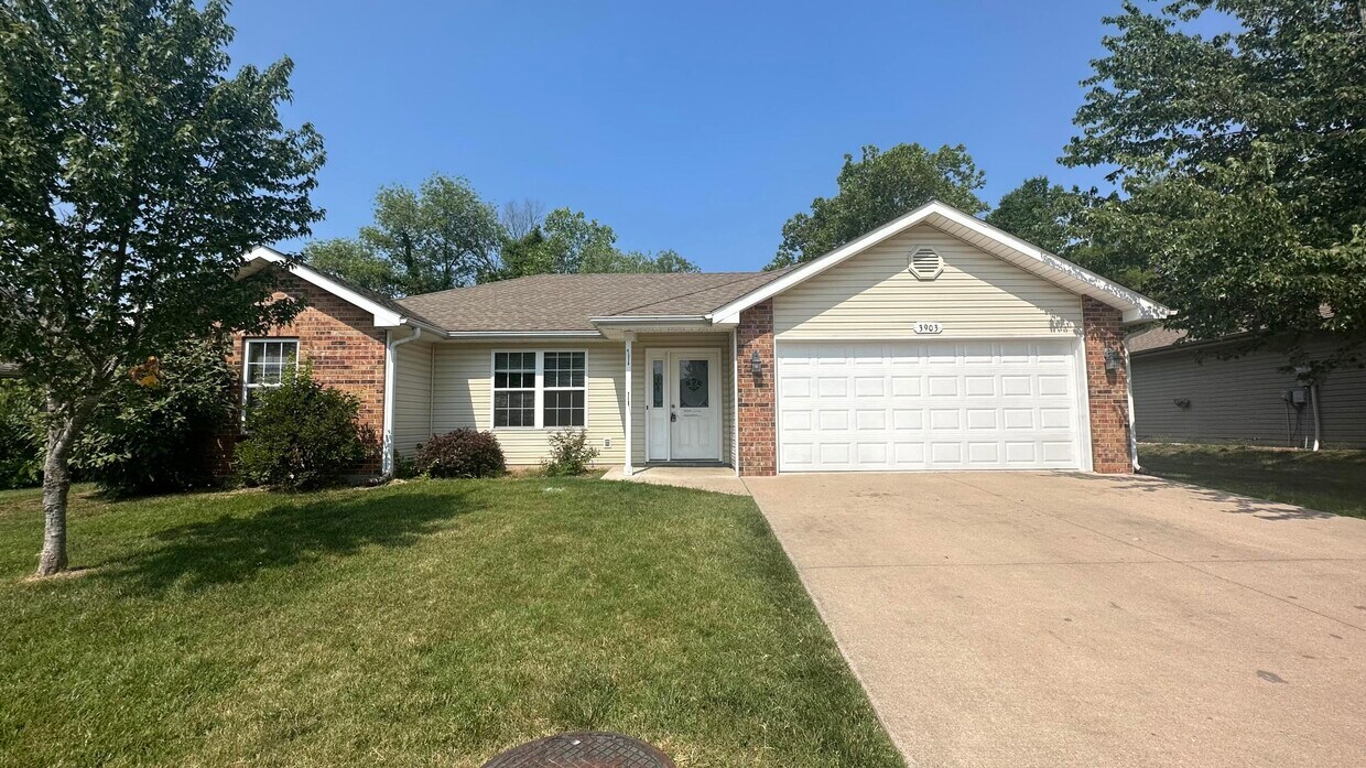 Foto principal - 3903 Arctic Fox Dr