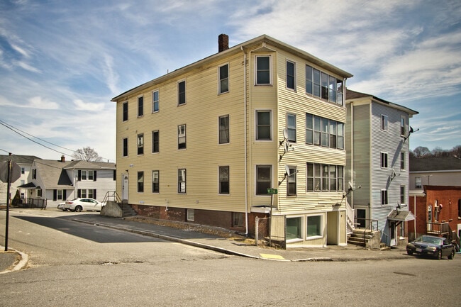 Building Photo - 8 Seward Street