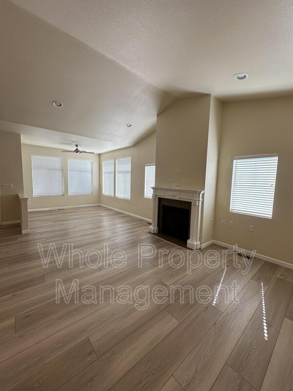 Foto del edificio - 12555 Monroe Drive - 1