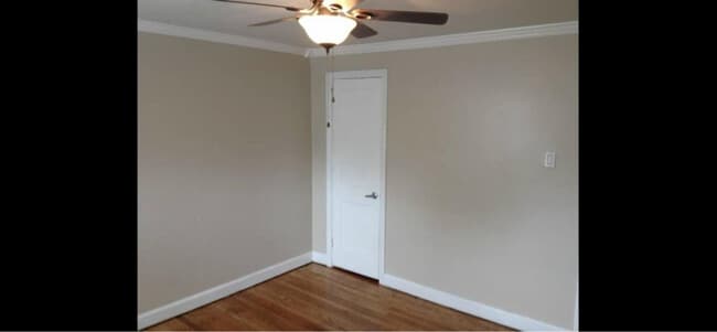 Building Photo - 127 E Coulter Ave