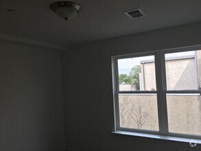 Building Photo - 3503 Haverford Ave