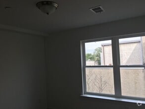 Building Photo - 3503 Haverford Ave