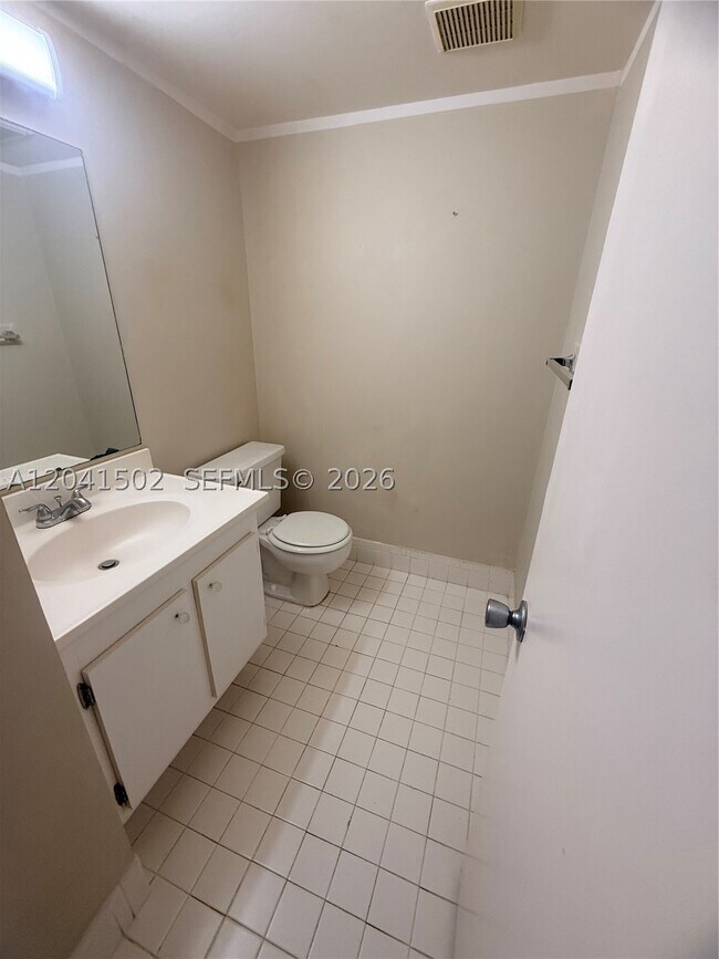 Foto del edificio - 200 SW 132nd Way